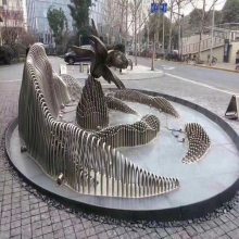 镂空球金属摆件 广场不锈钢校园雕塑与水滴主题的艺术融合